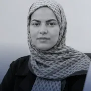 خانم فاطمه نظری مدیر مالی کاوش گویا ارقام